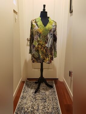 SOL Embroidered V-Neck Peacock-Print Tunic in Lime Green